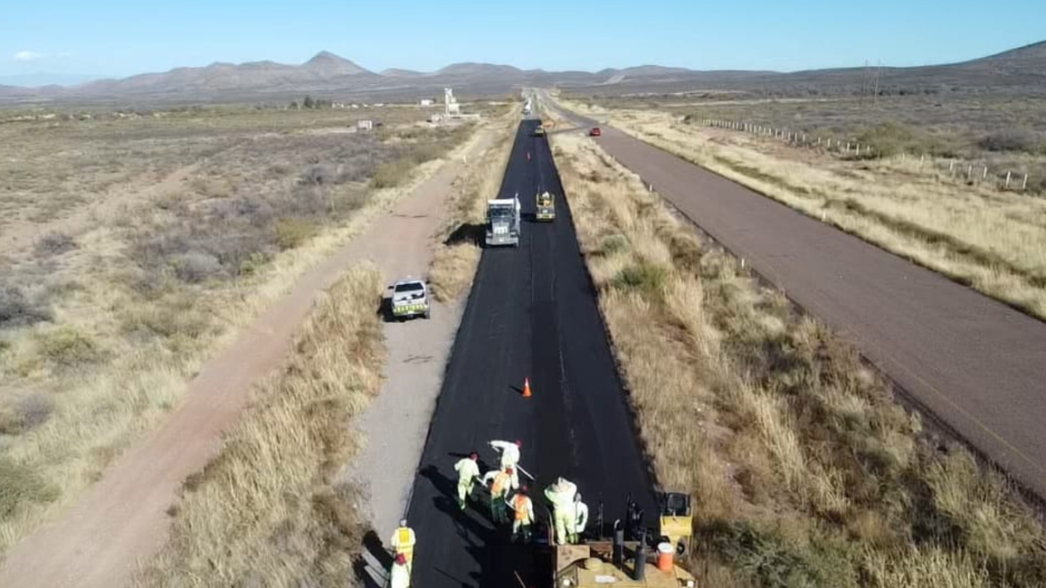 Gobierno de Sonora trabaja en acciones de bacheo y conservación en carreteras del estado