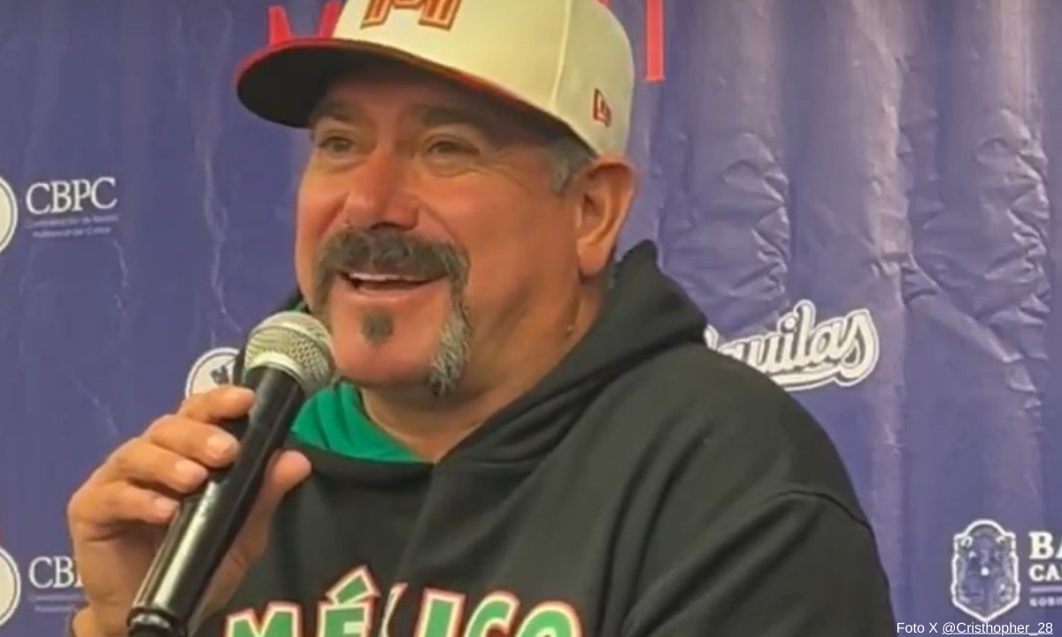 Sigue Benjamín Gil al frente de la Selección Mexicana de Beisbol